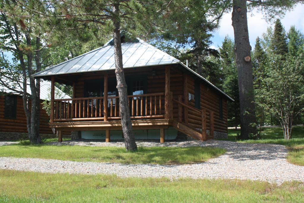 Lake Parlin Lodge & Cabins West Forks Oda fotoğraf