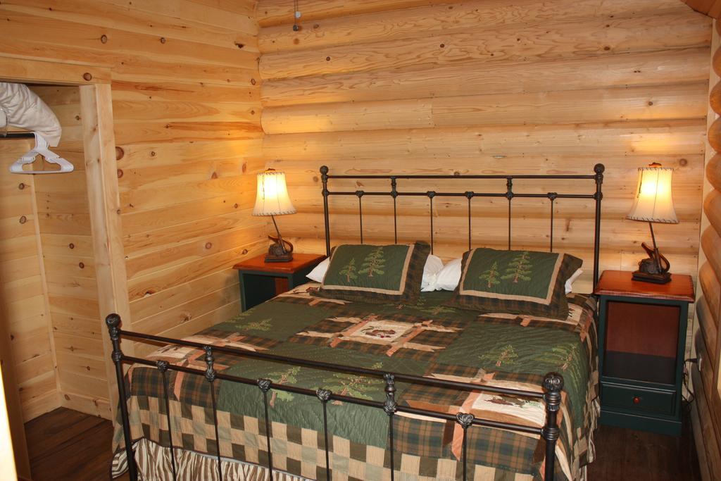 Lake Parlin Lodge & Cabins West Forks Oda fotoğraf