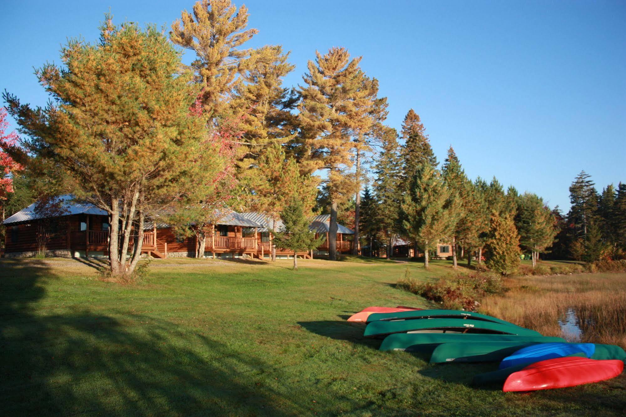 Lake Parlin Lodge & Cabins West Forks Dış mekan fotoğraf