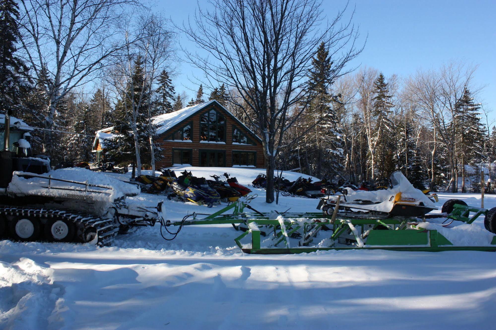 Lake Parlin Lodge & Cabins West Forks Dış mekan fotoğraf