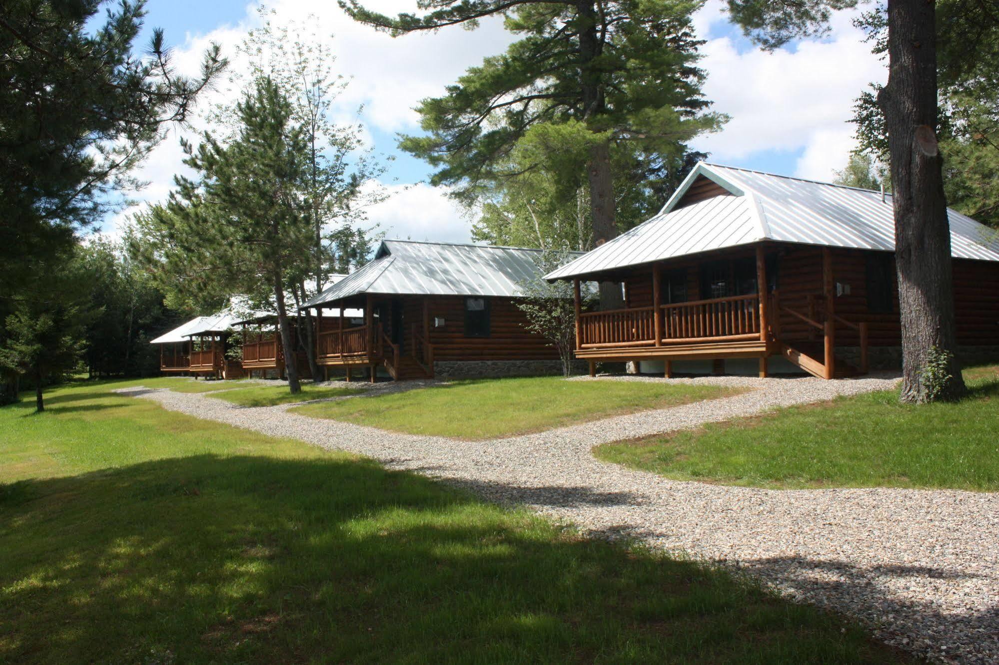 Lake Parlin Lodge & Cabins West Forks Dış mekan fotoğraf