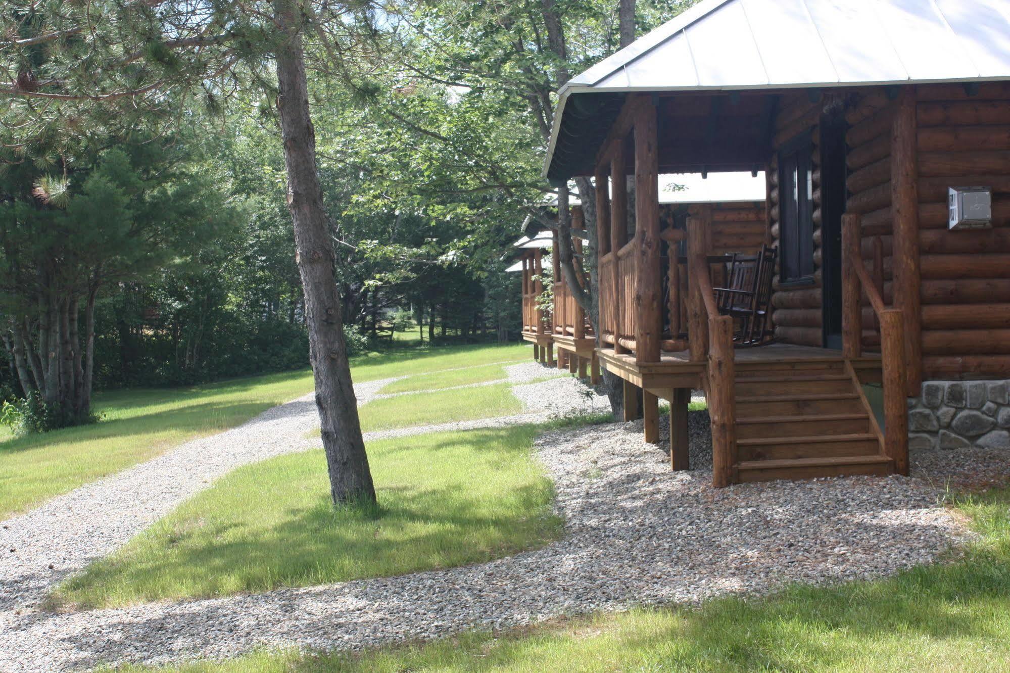 Lake Parlin Lodge & Cabins West Forks Dış mekan fotoğraf