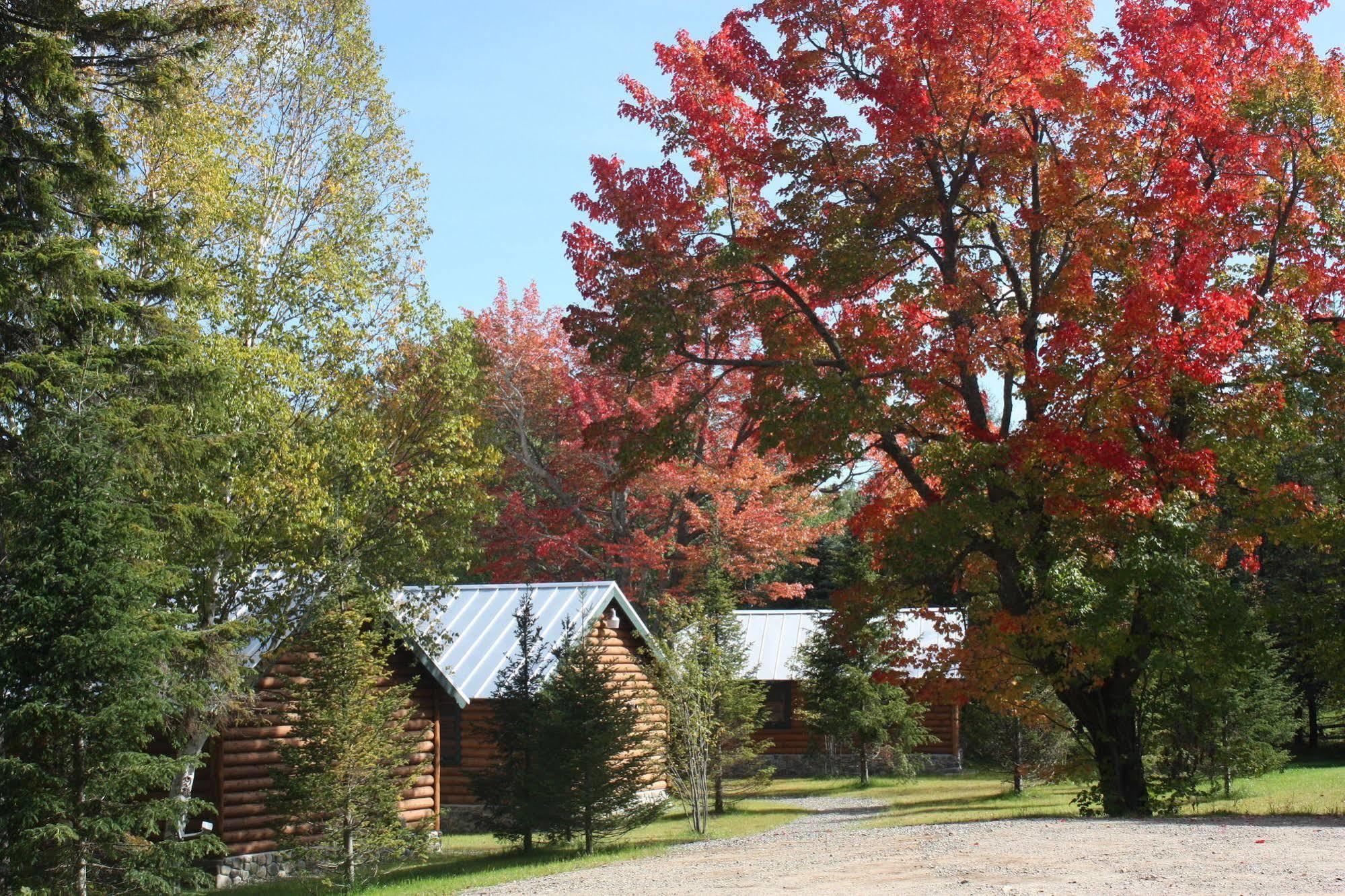 Lake Parlin Lodge & Cabins West Forks Dış mekan fotoğraf